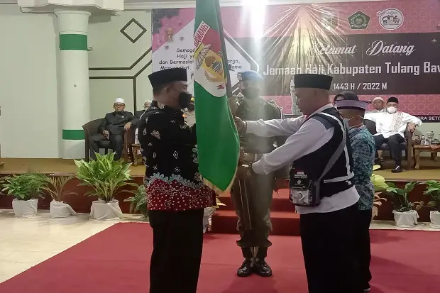 Bupati Tulang Bawang...