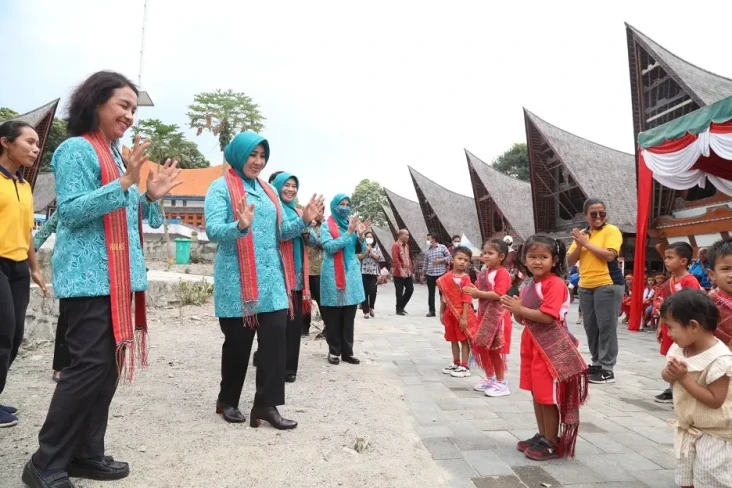 Ketum TP PKK Minta Orang...