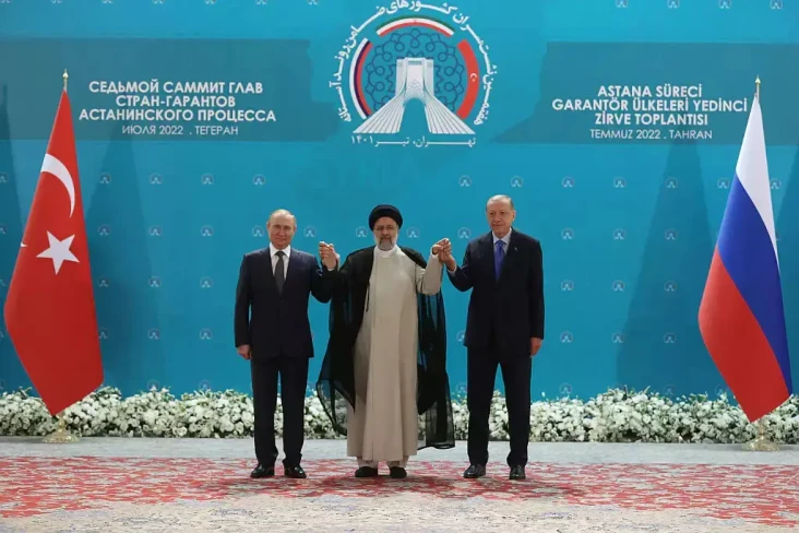 Foto Erdogan dengan...