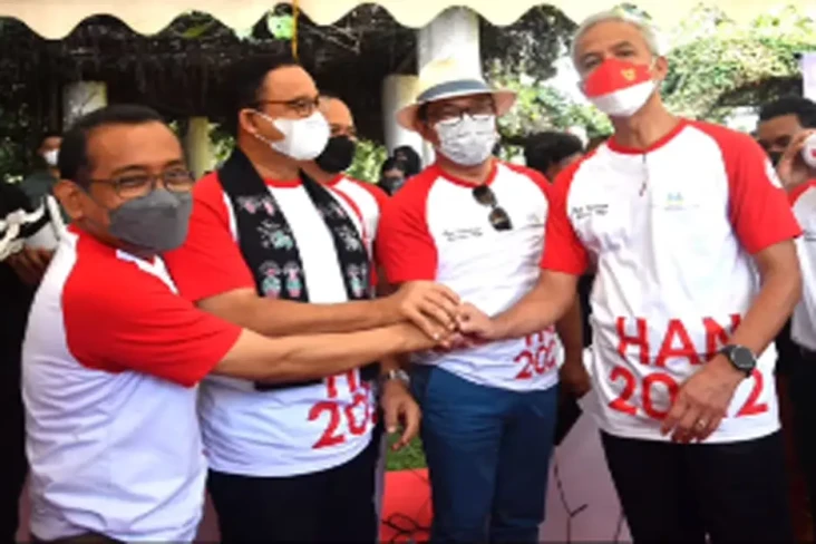 Momen Akrab Anies, Ganjar,...