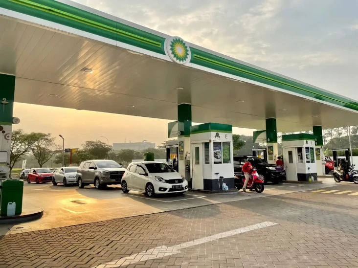 BP-AKR Resmikan Dua...