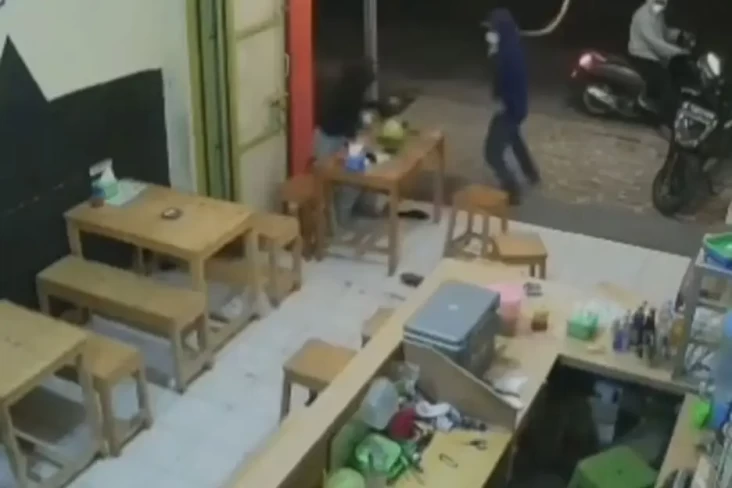 Satroni Warung Makan,...