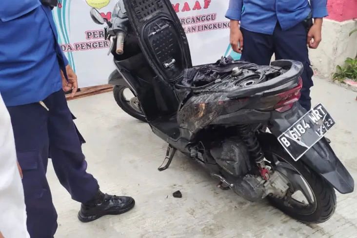 Tangki Bocor, Motor...