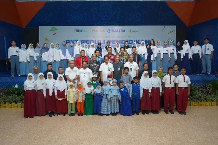 48 Anak Berprestasi...
