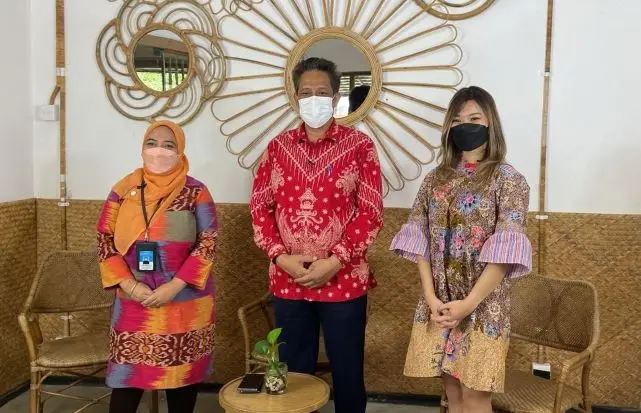 Kementerian Kominfo...