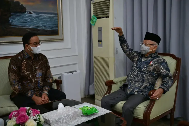 Mau Mantu, Anies Antarkan...