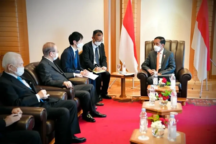 Jokowi Terima Kunjungan...