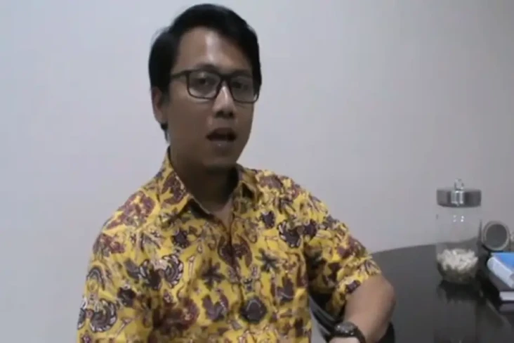 Profil Ade Firmansyah...