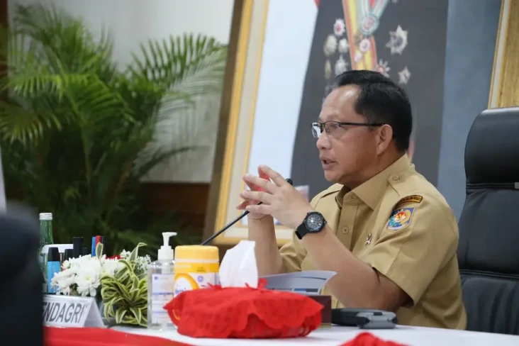 Mendagri Ingatkan Aparat...