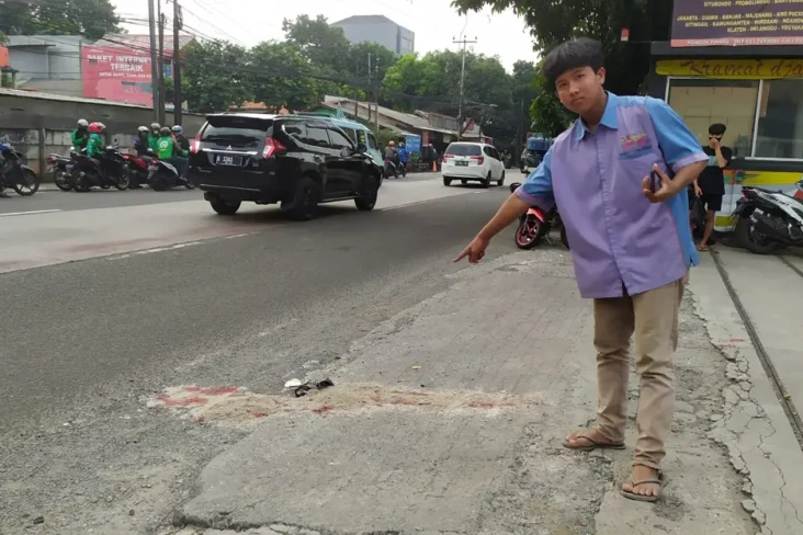 Hindari Jalan Berlubang,...