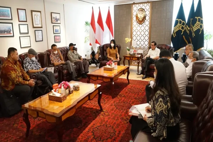 Yasonna Akan Perjuangkan...