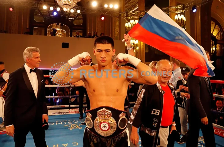 Biodata Dmitry Bivol,...