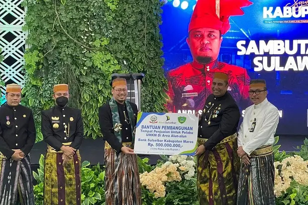 Bank Sulselbar Kucurkan...