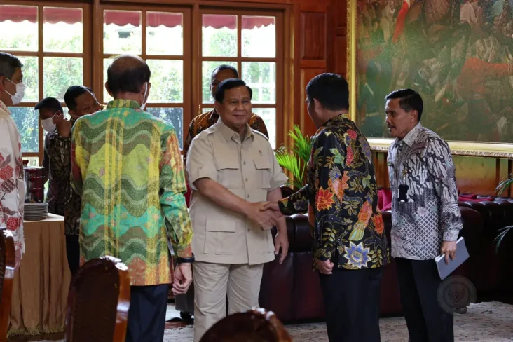 Peduli, Prabowo dan...