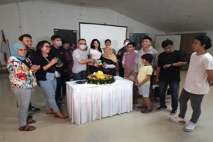 Tayang Perdana, Sinetron...