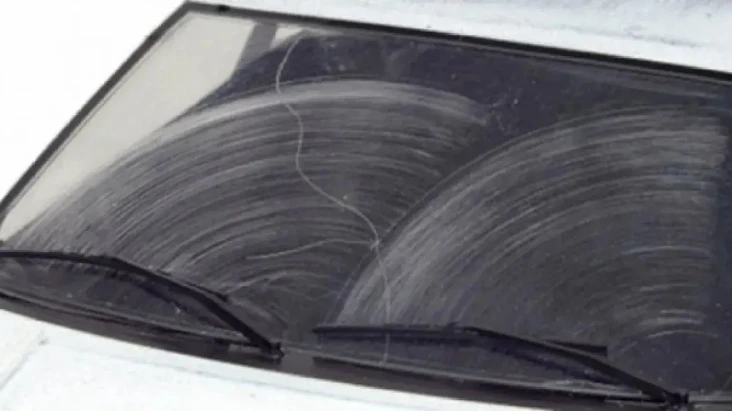 Wiper Bikin Kaca Mobil...