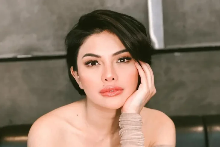 6 Artis Indonesia yang...