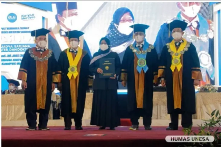 Kisah Haru Seorang Ibu...