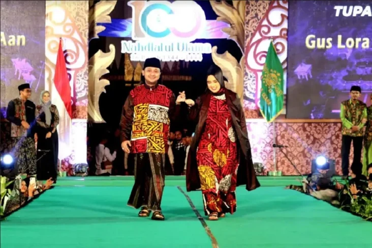 Tugu Pahlawan Fashion...