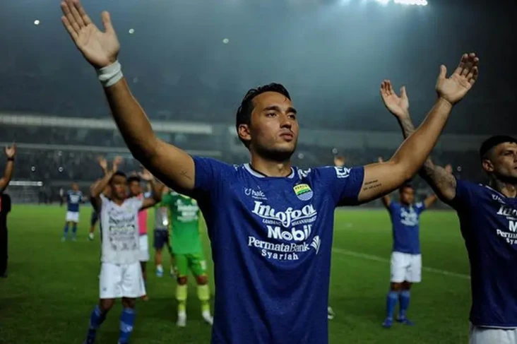 Persib Bandung vs Madura...