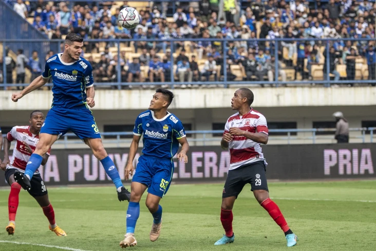 Hasil Liga 1 Persib...
