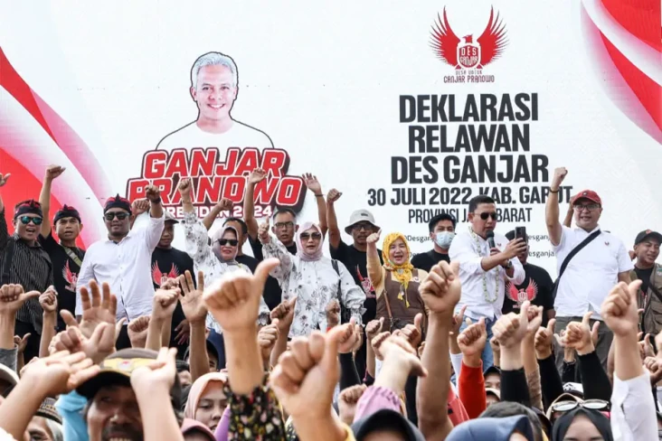 Ribuan Warga Desa di...