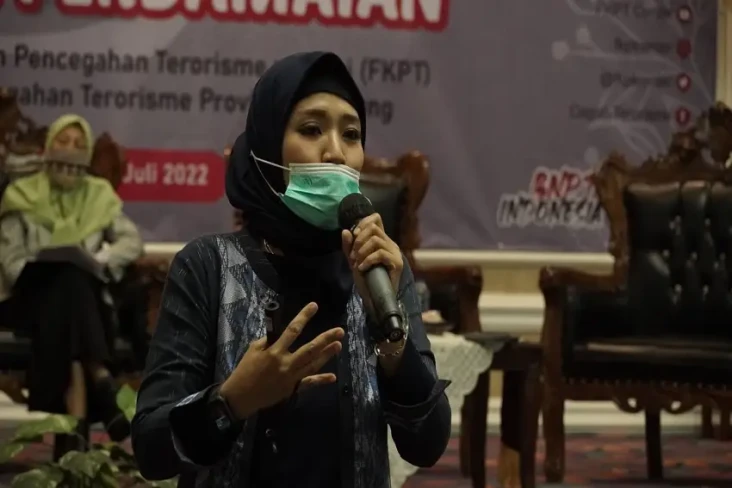 Saatnya Jadi Manusia...