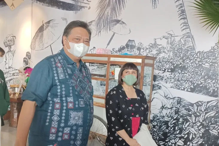 Hadiri Pameran Jagantara,...