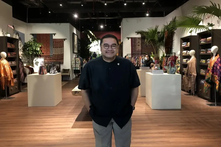 Bantu Pengrajin Indonesia,...