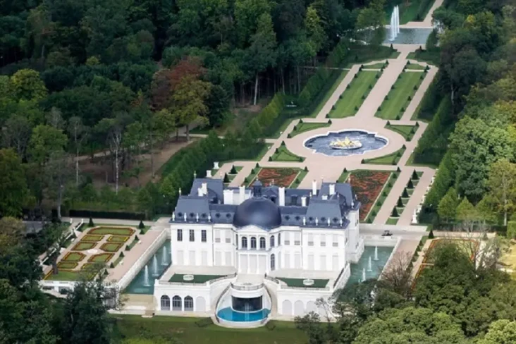 Inilah Isi Chateau Louis...