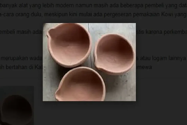 Perajin Kowi di KBB...