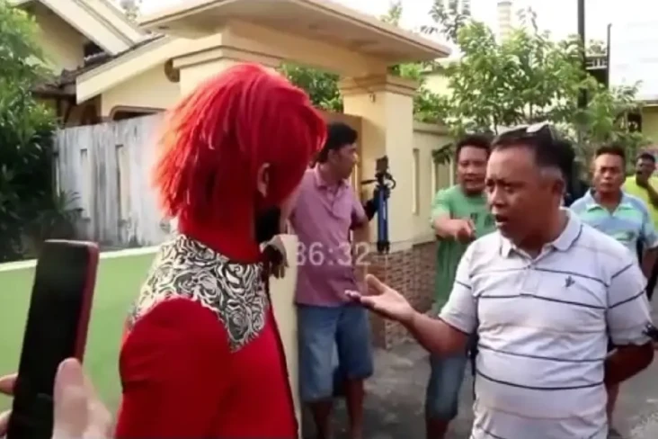 Viral Adu Sakti Pesulap...