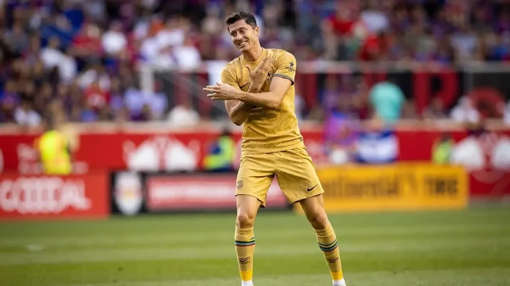 Robert Lewandowski Belum...