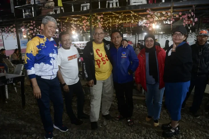 Malam Minggu di Malino,...