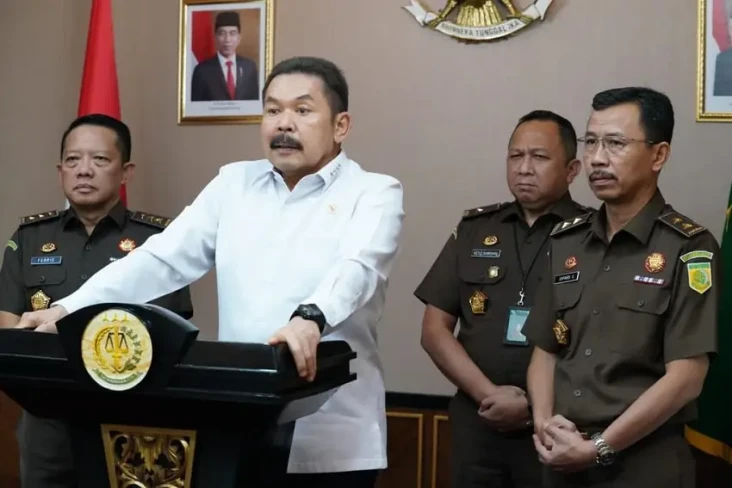 Kejagung Tetapkan Eks...