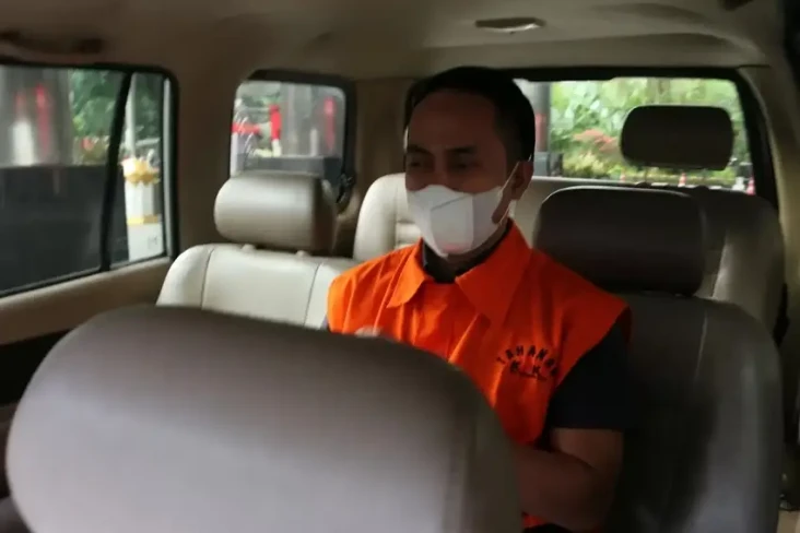 KPK Kembali Tetapkan...