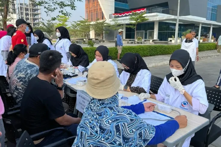 Pengabdian Masyarakat,...