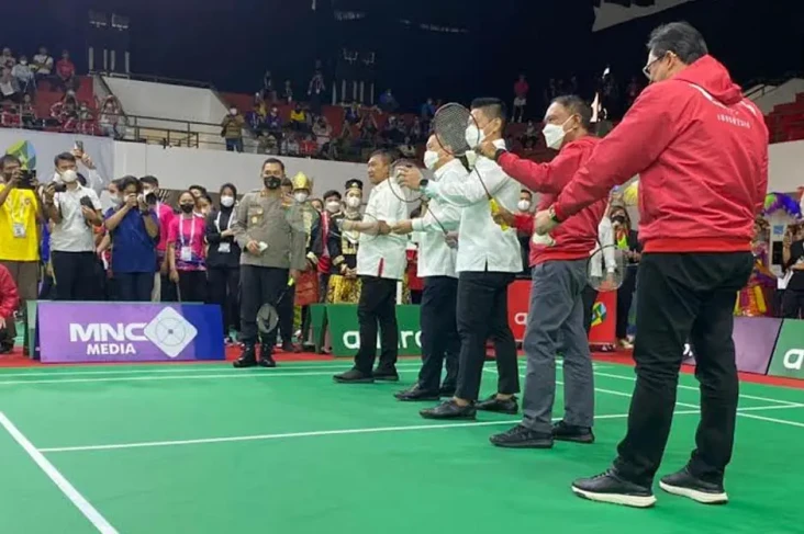 606 Atlet Bersaing di...
