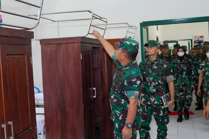 Pastikan Kesiapan Sarprasdik,...