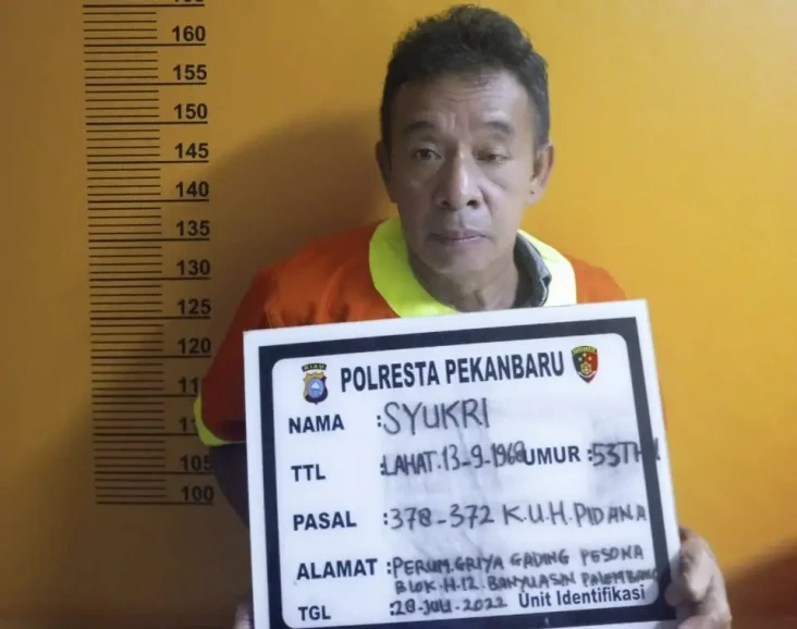 Pengunjung Mal di Pekanbaru...
