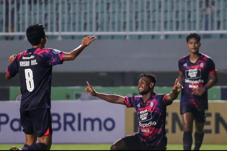 Bali United vs RANS...