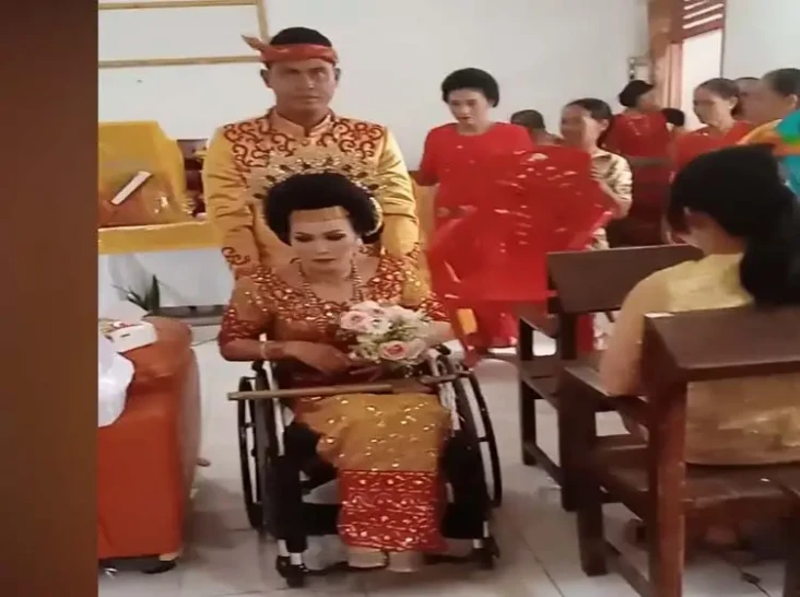 Viral Pria Toraja Utara...