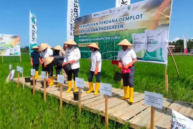 Petrokimia Gresik Perkenalkan...