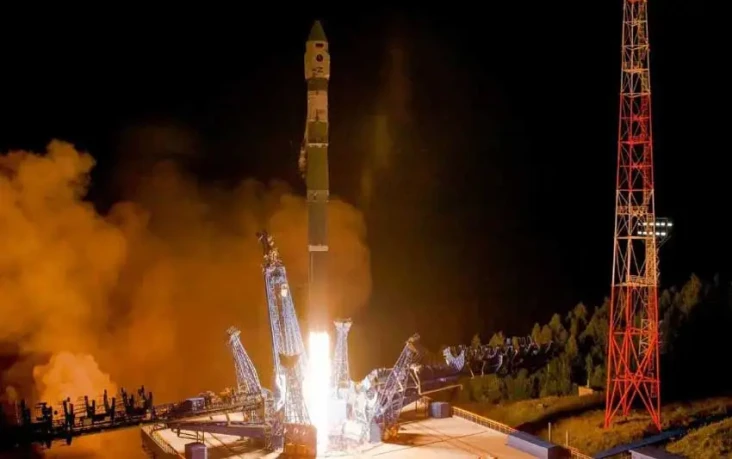 Satelit Militer Rusia...