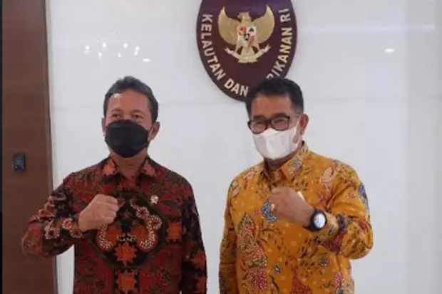 Silaturahmi dengan Menteri...