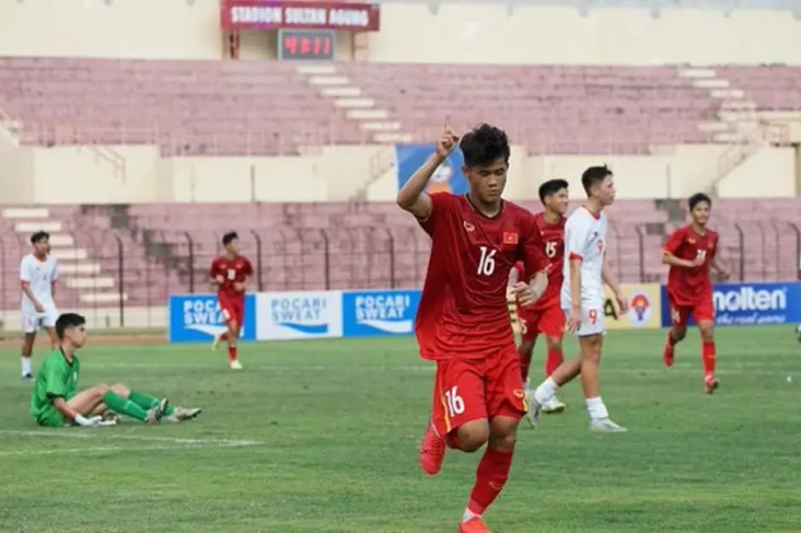 Siasat Vietnam Lawan...