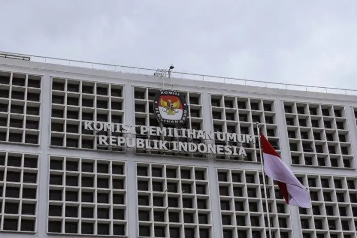 KPU Segera Klarifikasi...