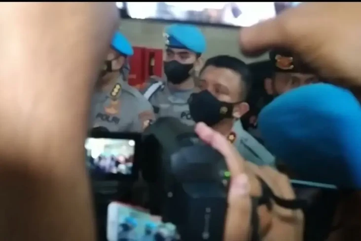 Irjen Ferdy Sambo Penuhi...