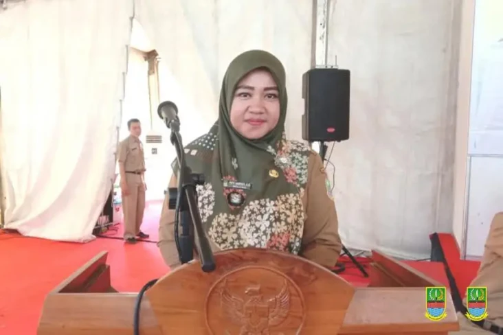 Profil Pipit Heryanti,...