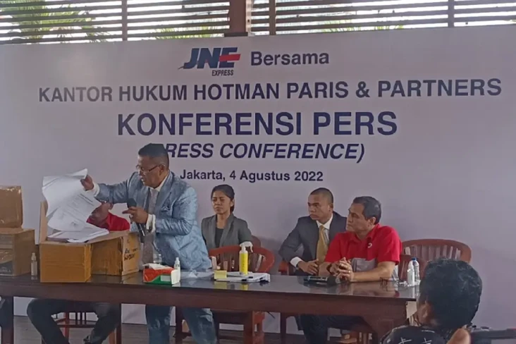 Hotman Paris Ancam Polisikan...